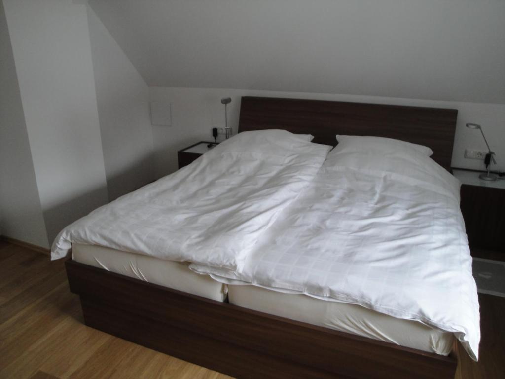 Bed & Kitchen Burgau Apartment Cameră foto